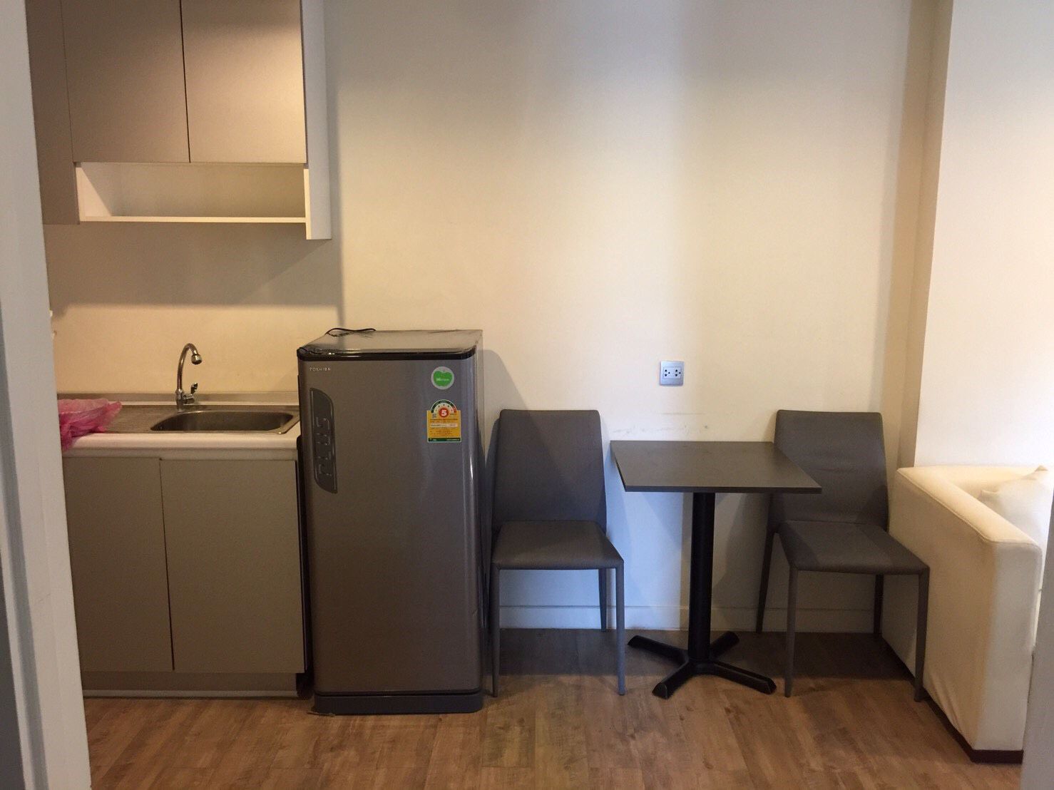 ให้เช่า-คอนโด-ปากซอยรามอินทรา21-ขนาด-2-ห้องนอน-1-ห้องน้ำ-10000-บาทต่อเดือน