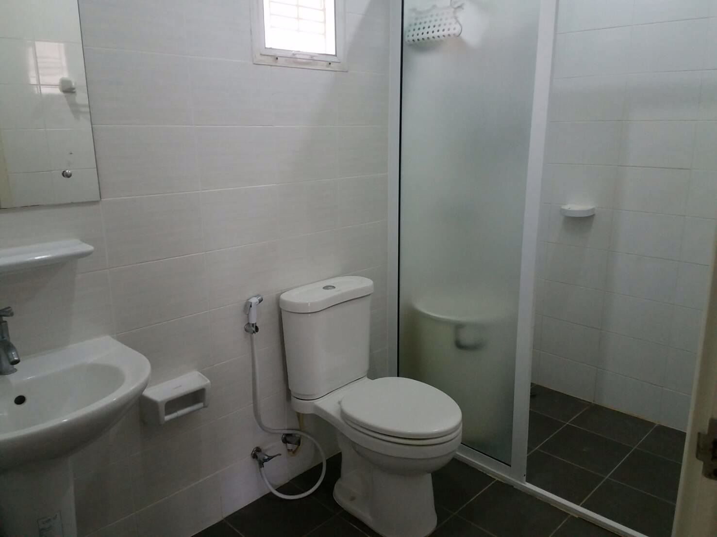 ขายบ้านทาวน์เฮ้าส์-อารมณ์บ้านเดี่ยว-เพียง-23-ลบ-รวมโอน-รถไฟฟ้าอยู่ปากซอย-โทร-089-7092336