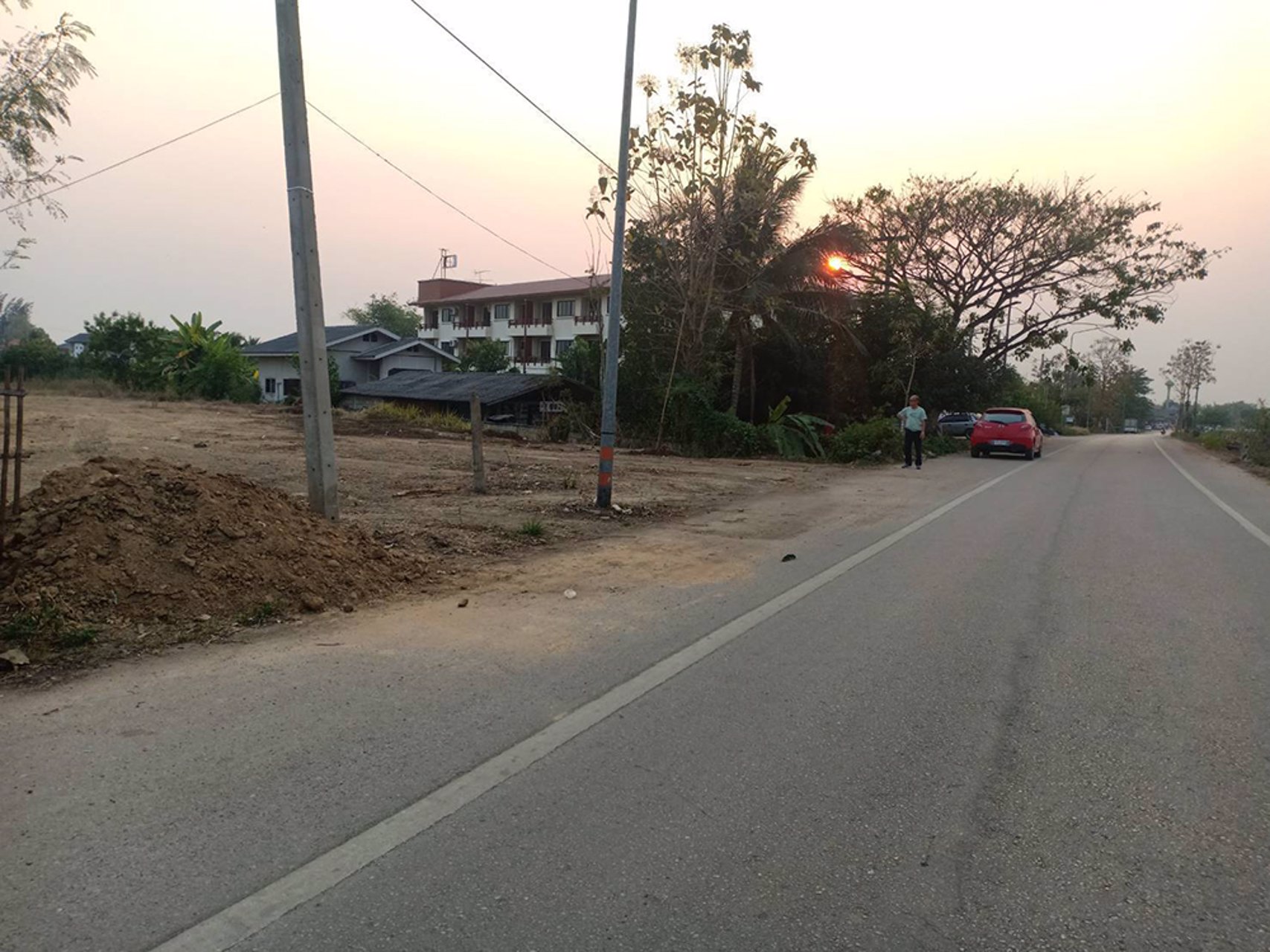 ให้เช่าที่ดินลำปาง-แถวแยกกาดเมฆ-อำเภอเมือง-ลำปาง-โทร-090-9817553