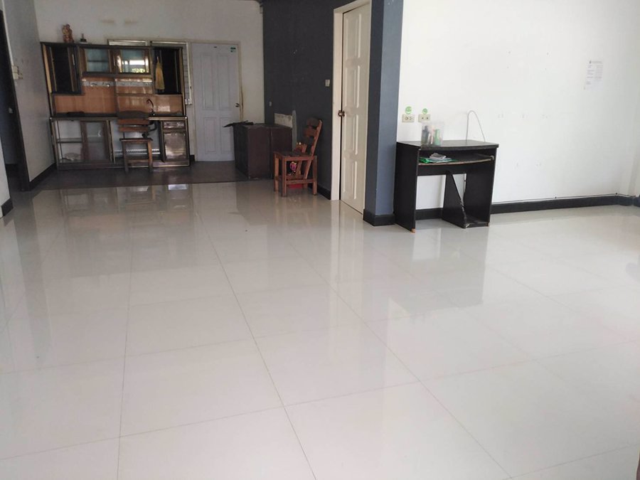 ขายบ้านเดี่ยวอยู่เองไม่ใช่นายหน้า-พื้นที่-98-ตรว-มีความเป็นส่วนตัว-ตั้งอยู่-ในเมืองอุดรธานี