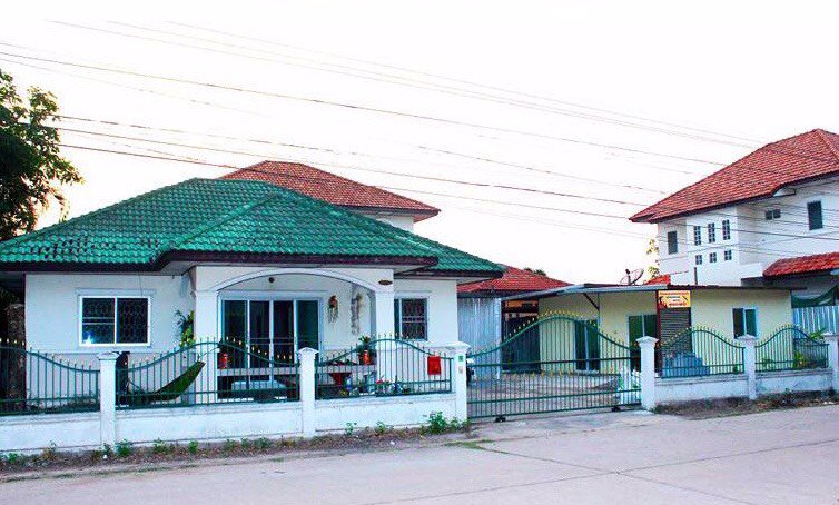 ขายบ้านเดี่ยวอยู่เองไม่ใช่นายหน้า-พื้นที่-98-ตรว-มีความเป็นส่วนตัว-ตั้งอยู่-ในเมืองอุดรธานี