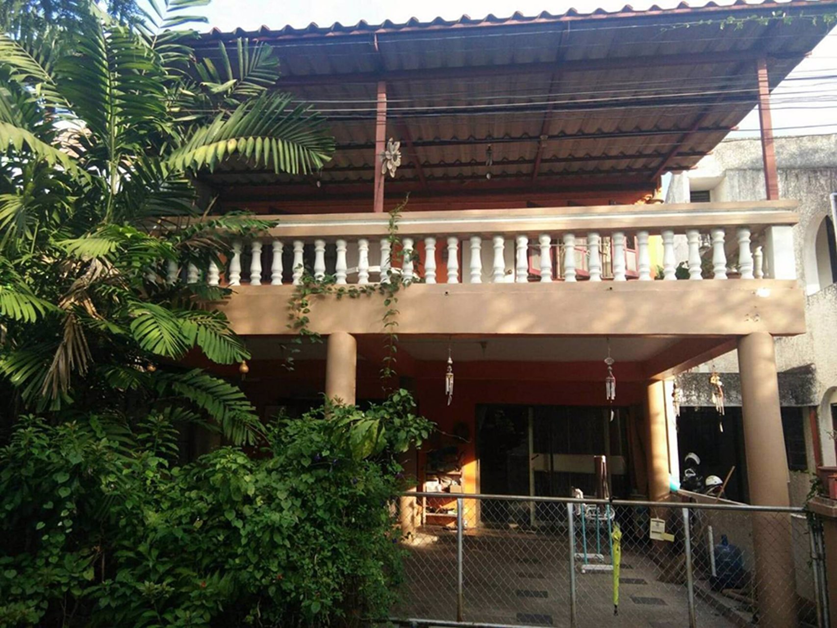 ทาวเฮ้าส์-2-ชั้น-หน้า-มช-มหาวิทยาลัยเชียงใหม่-เนื้อที่-41-ตรว-4-ห้องนอน-3-ห้องน้ำ