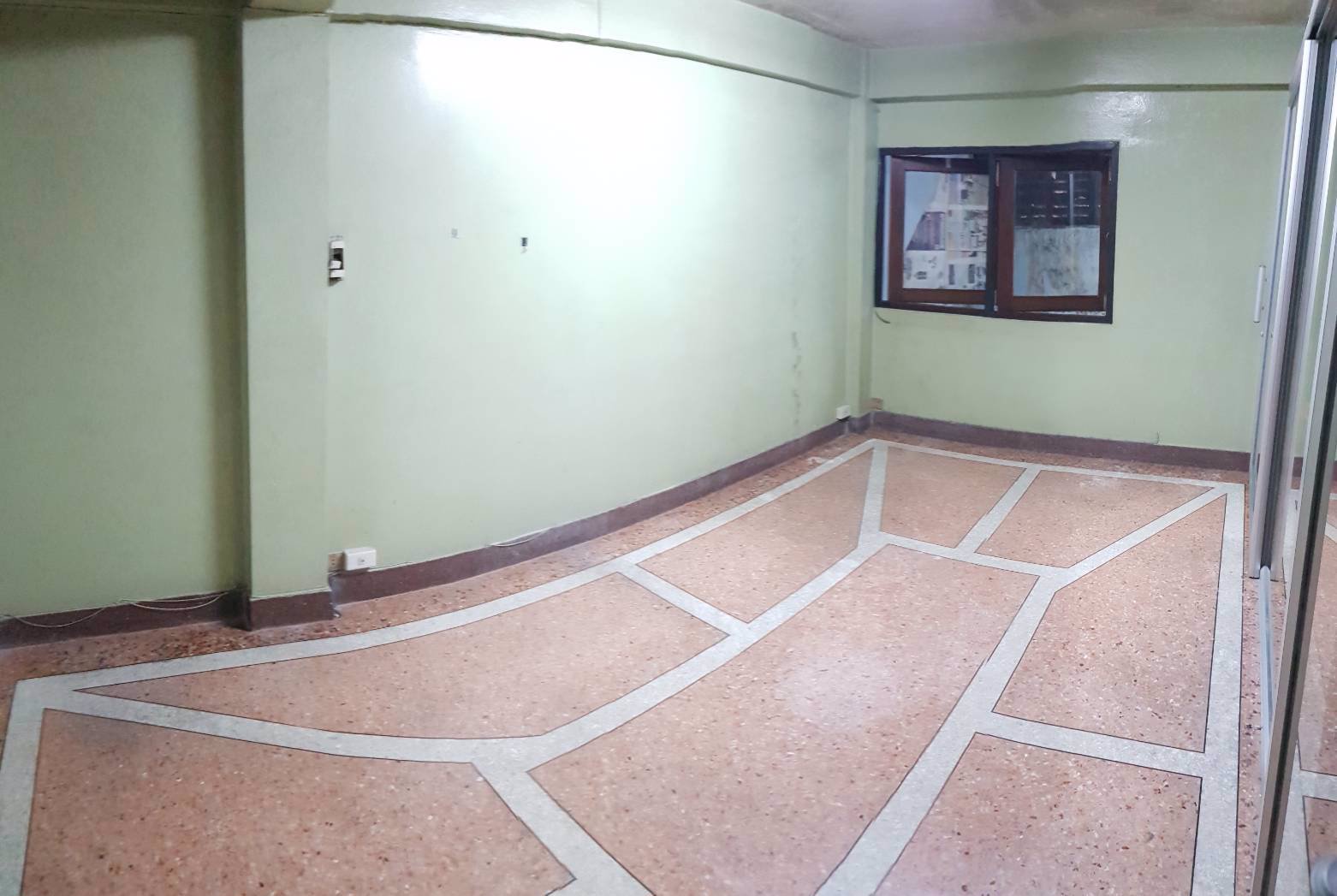 ให้เช่าด่วน-ตึกแถวอาคารพาณิชย์-3-ชั้นครึ่ง-ติดรถไฟฟ้าสะพานควาย-เขตพญาไท-กรุงเทพ