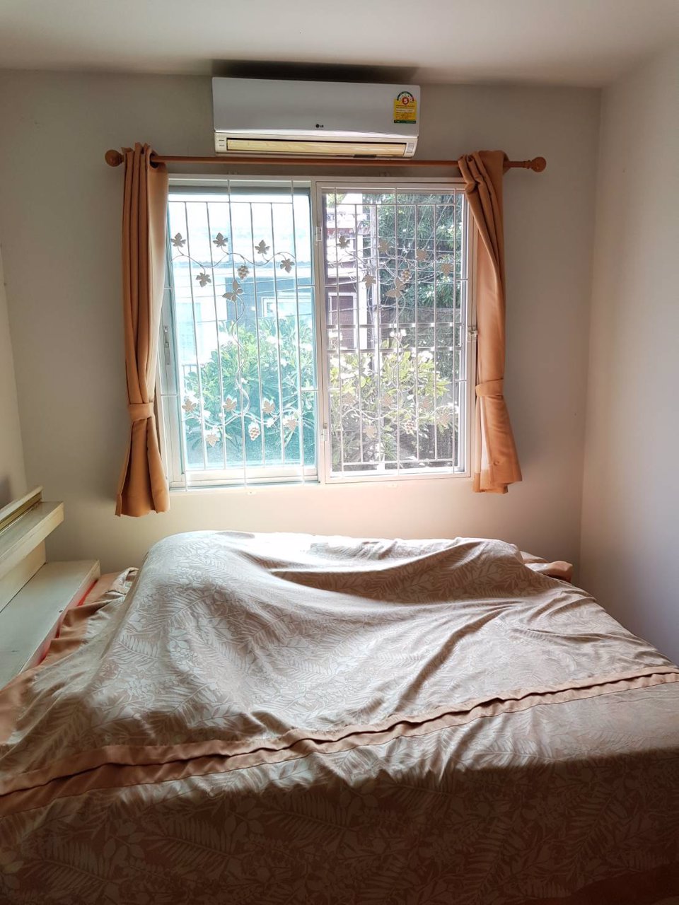 ให้เช่าทาวน์โฮม-2-ชั้น-โครงการอารียาคัลเลอร์พรีเมี่ยม-เกษตร-นวมินทร์-โทร-0815629099