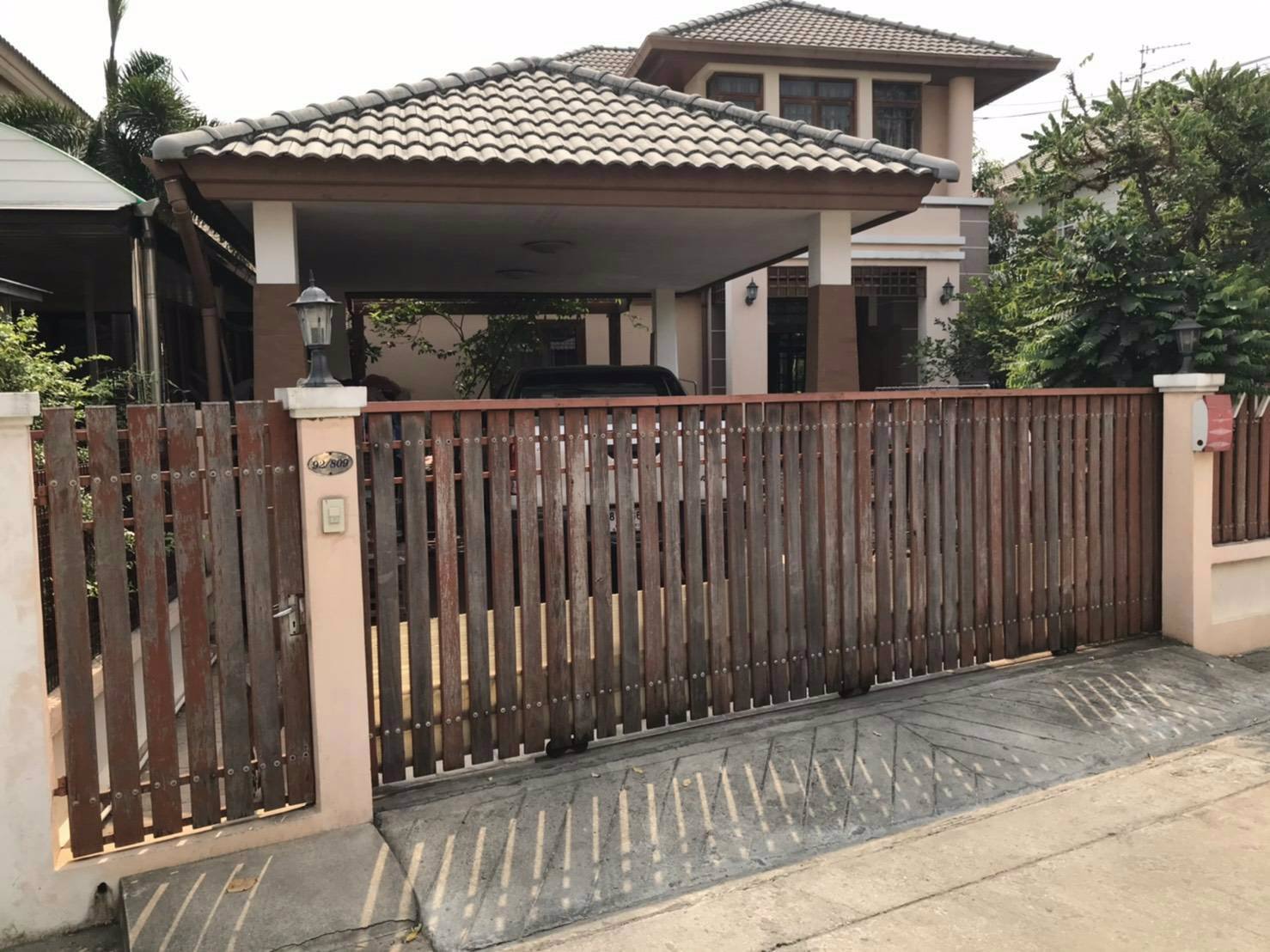 ขายบ้านที่หมู่บ้านนาริสา-บ้านพร้อมที่ดิน-77-ตารางวา-ถนนเสรีไทย-เขตบึงกุ่ม-กรุงเทพ