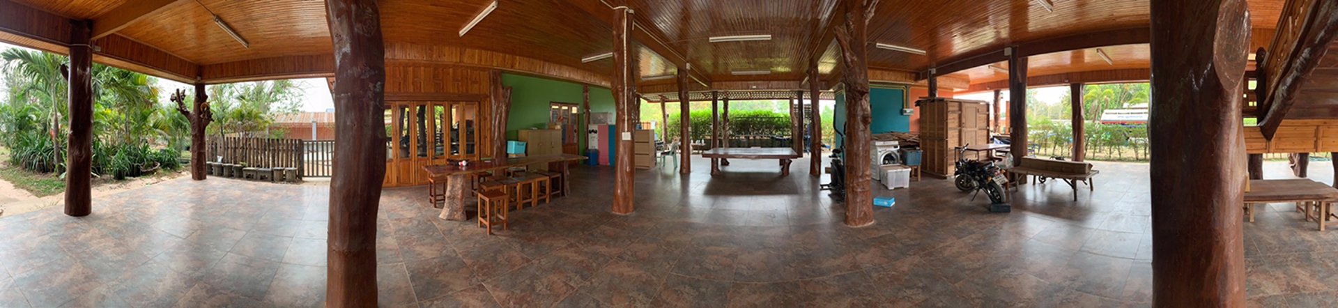 ขายบ้านทรงไทย-หลังใหญ่-2-ชั้น-พร้อมกิจการ-ปั๊มน้ำมัน-อำเภอโพธ์ชัย-ร้อยเอ็ด-โทร-0647898923