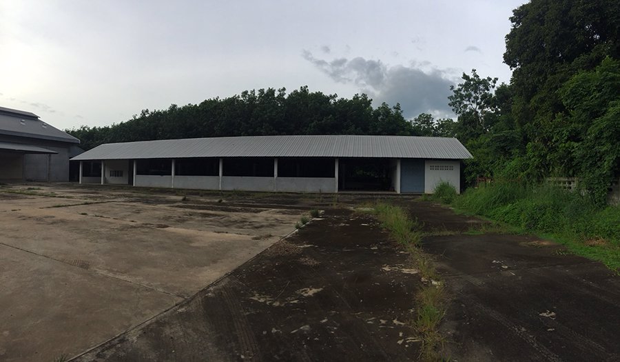 ขายโกดัง-คลังสินค้า-โรงงานและออฟฟิศ-อาคาร-1-ชั้น-พื้นที่ใช้สอยกว่า-1800-ตรม-พร้อมที่ดิน-กว่า-22-ไร่
