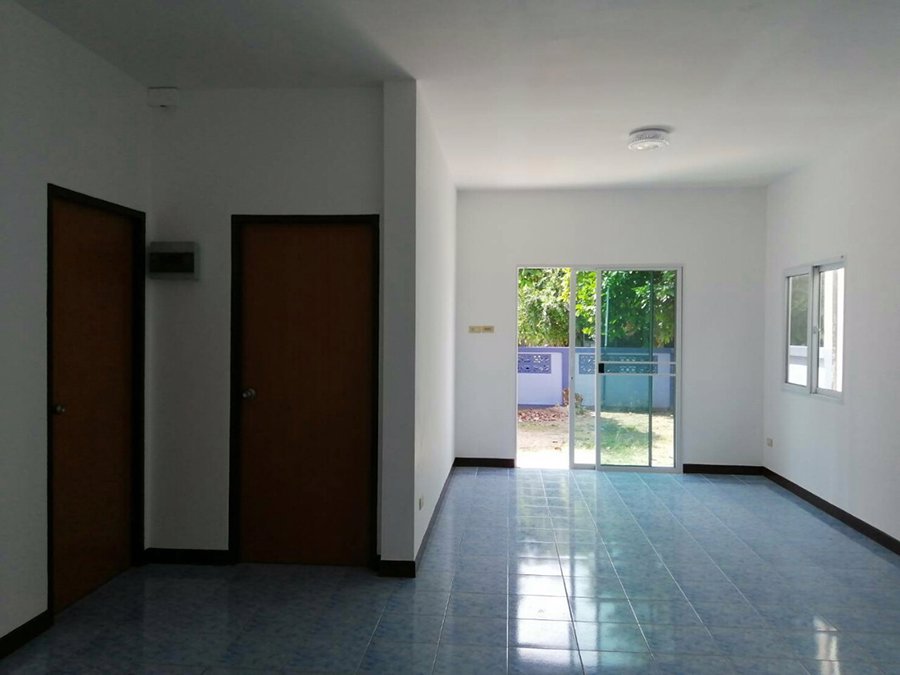 ขายบ้านเดี่ยว-บ้านสวย-เนื้อที่-54-ตารางวา-หมู่บ้านคลาสสิคการ์เด้นโฮม-เดินทางสะดวก-ศรีราชา-ชลบุรี