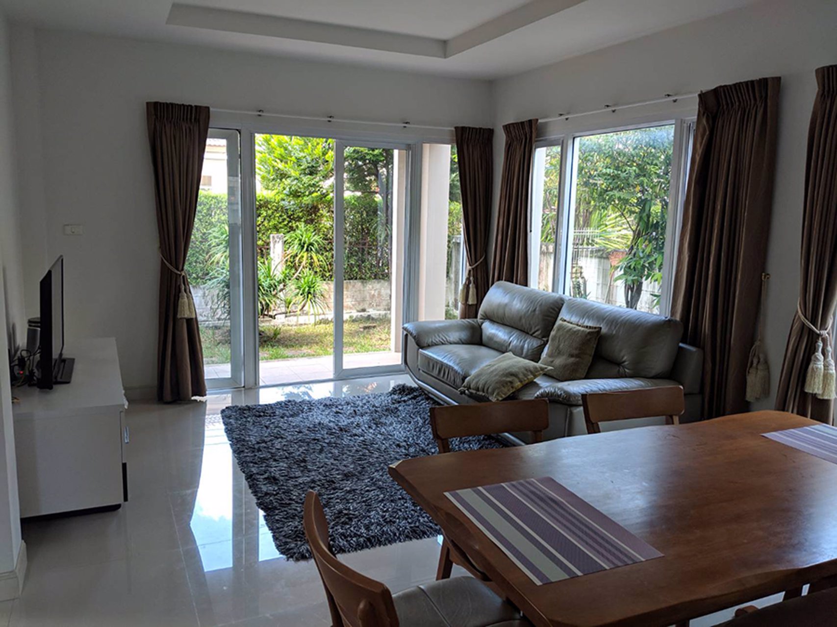 ขายบ้านเดี่ยว-2-ชั้น-หมู่บ้าน-พาร์คเวย์-ชาเล่ต์-รามคำแหง-ขนาด-58-ตรว-3-นอน-3-น้ำ-มีนบุรี-กรุงเทพ