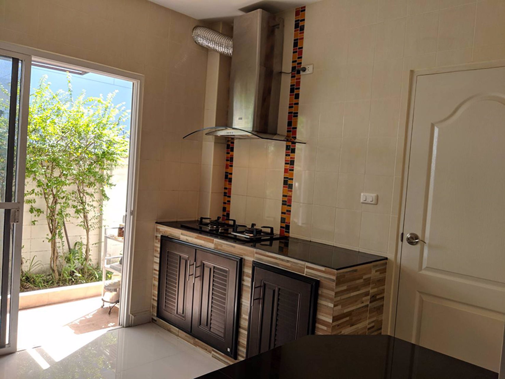 ขายบ้านเดี่ยว-2-ชั้น-หมู่บ้าน-พาร์คเวย์-ชาเล่ต์-รามคำแหง-ขนาด-58-ตรว-3-นอน-3-น้ำ-มีนบุรี-กรุงเทพ