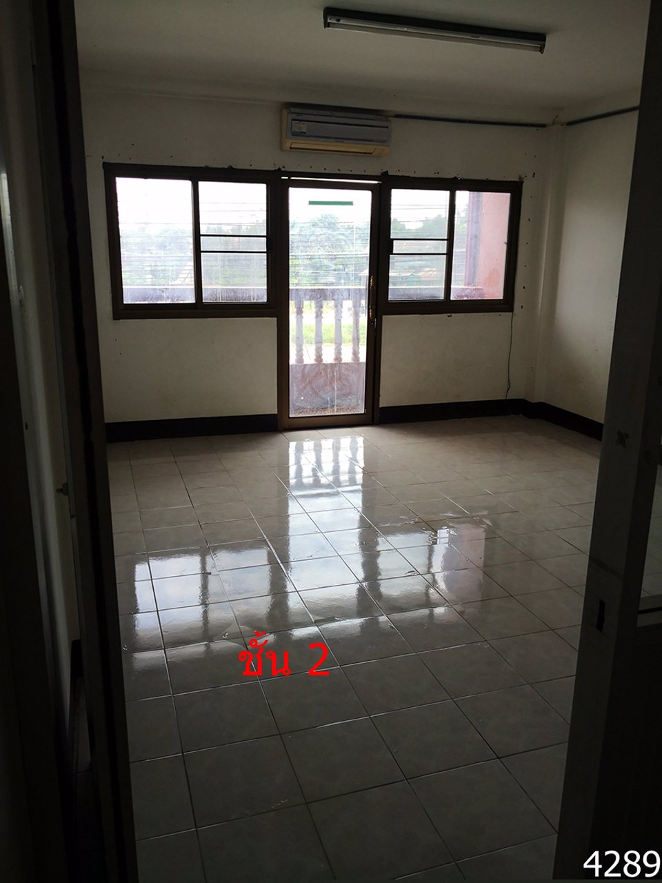 ขายอาคารพาณิชย์-3-ชั้น-อยู่ในแหล่งชุมชน-เดินทางสะดวก-ทำเลดีทำเลเงิน-ทำเลทอง-อำเภอเมืองชัยภูมิ