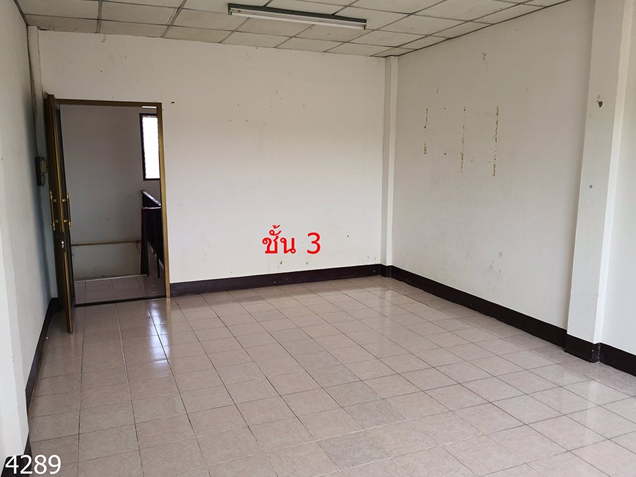 ขายอาคารพาณิชย์-3-ชั้น-อยู่ในแหล่งชุมชน-เดินทางสะดวก-ทำเลดีทำเลเงิน-ทำเลทอง-อำเภอเมืองชัยภูมิ