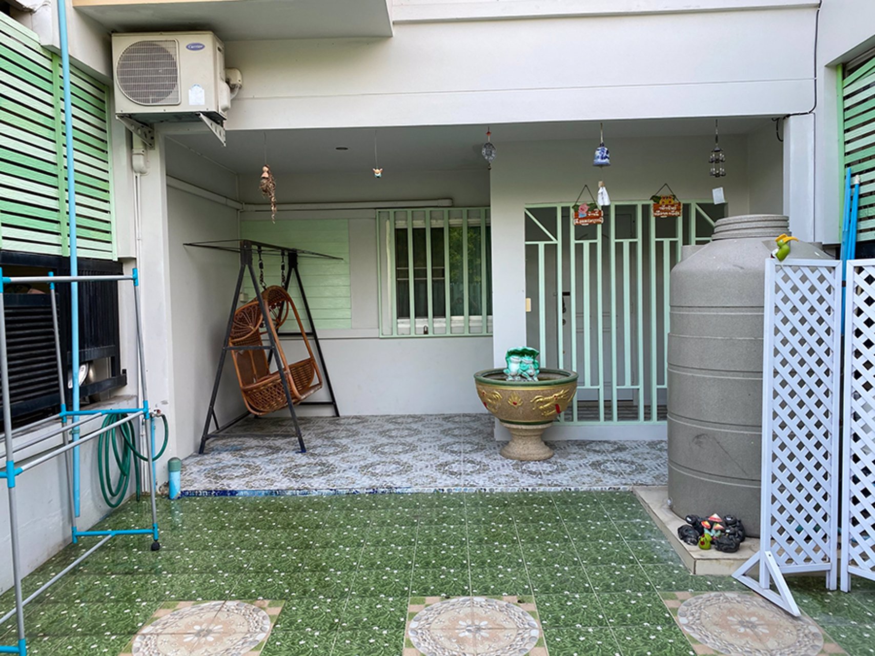 ขายบ้านทาวน์เฮ้าส์-2-ชั้น-เนื้อที่-29-ตรว-ใจกลางเมืองระยอง-เจ้าของขายเอง-