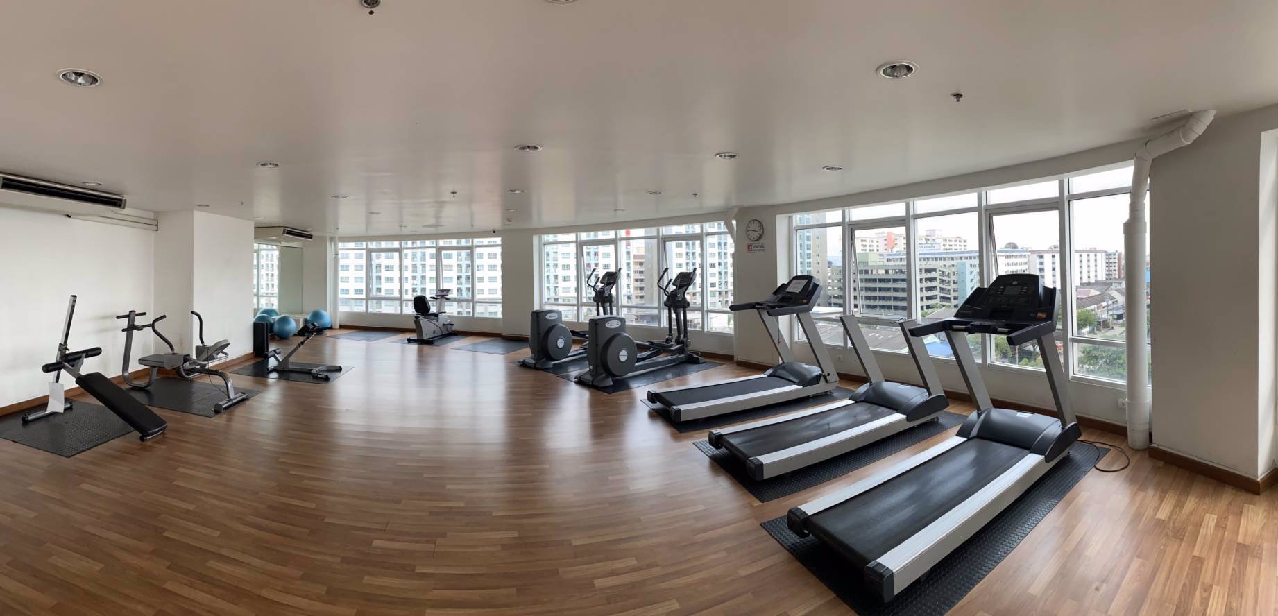 ขายคอนโดแบงค์คอกฮอไรซอนรามคำแหง-ราคาถูกสุด-ติดรถไฟฟ้าแยกลำสาลี-ห้อง-4002-ตรม-ชั้น9-ถนนรามคำแหง