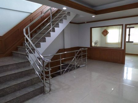 ขายอาคารพาณิชย์ทำเลดี-55-ชั้น-เนื้อที่-277-ตรว-ถนนจันทร์-ใกล้เซ็นทรัลพระราม3