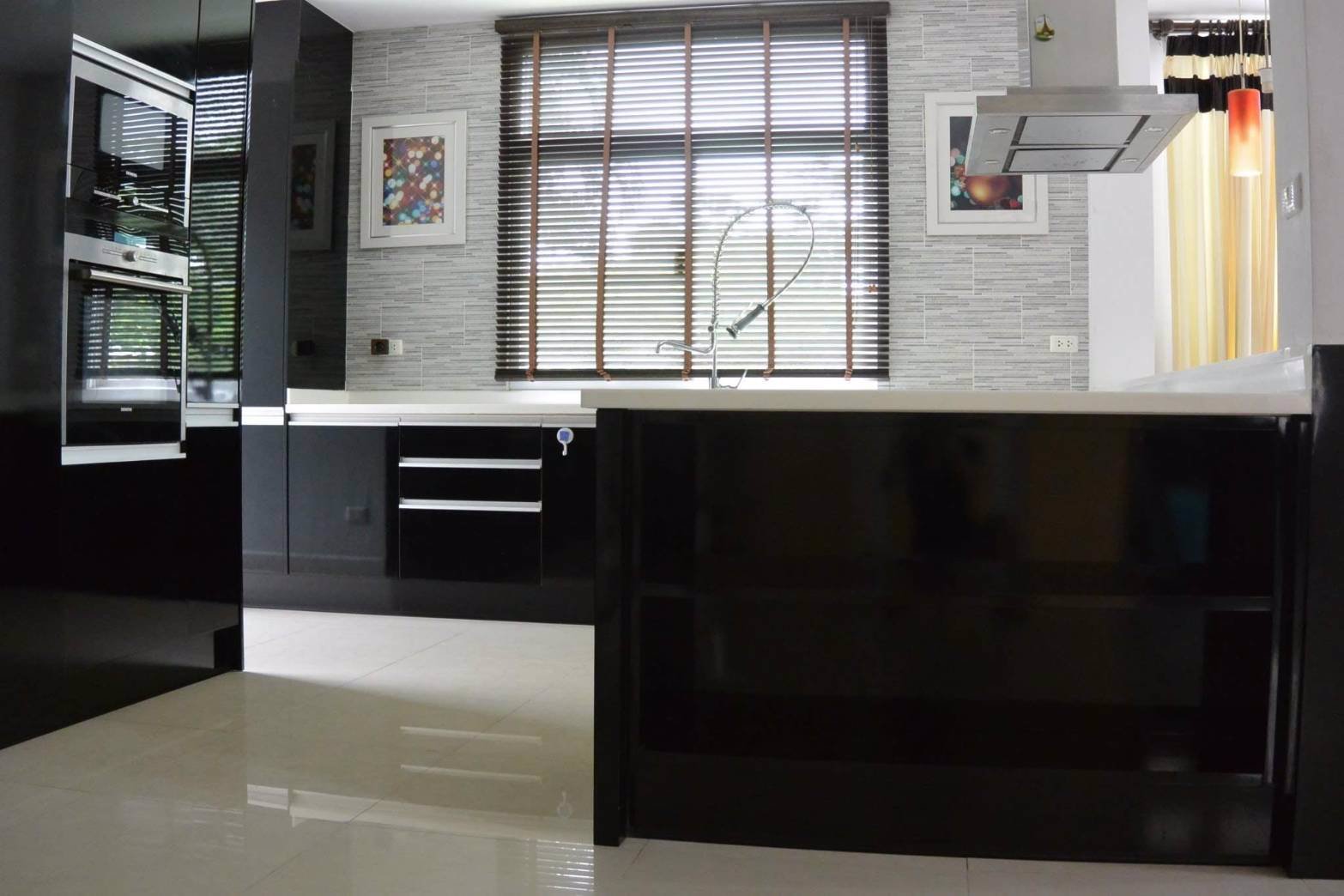 ขายบ้านเดี่ยวอนาวิลล์สุวรรณภูมิ-136-ตรว-4นอน-ถนนฉลองกรุง-ติดนิคมอุตสาหกรรมลาดกระบัง-ใกล้มอเตอร์เวย