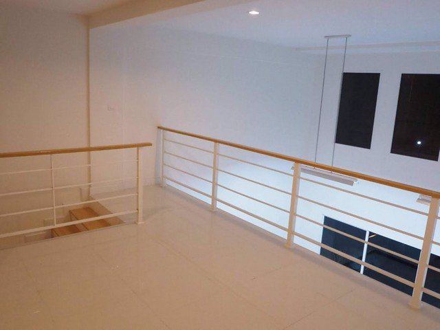 ขายอาคารพาณิชย์ซีนเนอรี่มหาชัย-พระราม2-เนื้อที่-25ตรว-ติดถนนเอกชัย-มีที่จอดรถ-ค้าขายได้-ใกล้แมคโคร