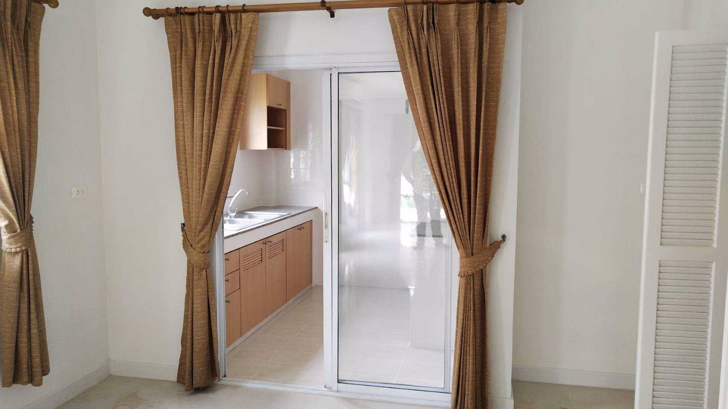 ขายบ้านเดี่ยวหมู่บ้านเศรษฐสิริ-รามอินทรา-923-ตรว-ถนนปัญญาอิทรา-เขคลองสามวา-ใกล้แฟชั่นไอส์แลนด์