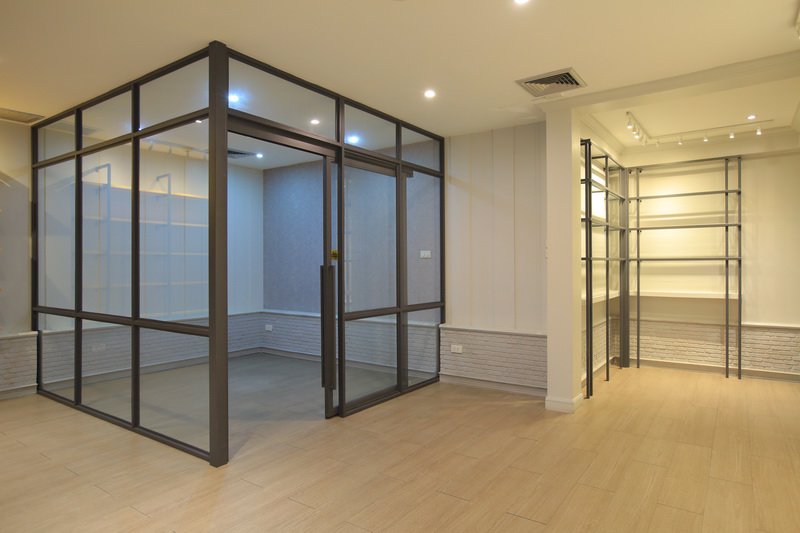 ขายออฟฟิศ-ออรกานต์-ขนาด-368-ตรม-163044-บาท-ต่อ-ตรม-bts-ชิดลม-ห้องตกแต่งด้วยวัสดุอย่างดี