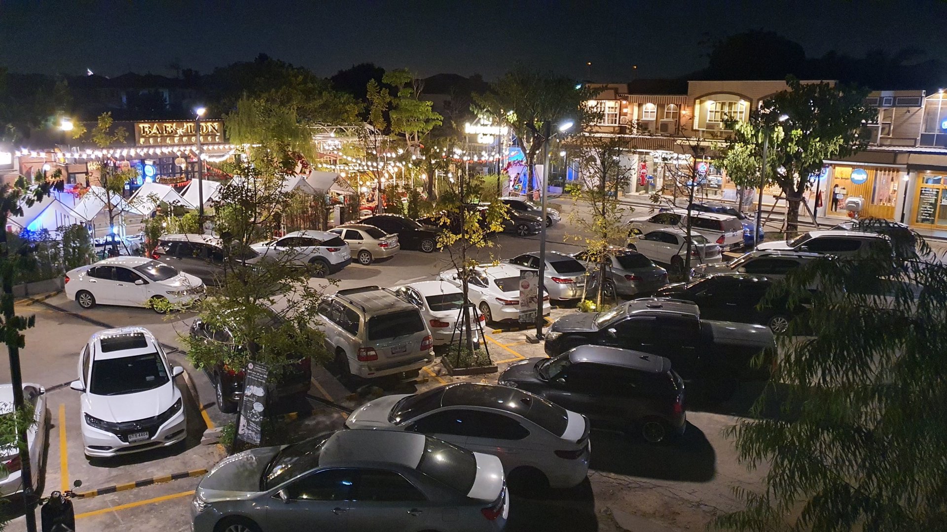 พื้นที่ร้านอาหารให้เช่า-ร้านค้าให้เช่า-โครงการ-gardentown-ติดถนนประชาอุทิศ-ทุ่งครุ-ย่านหมู่บ้าน