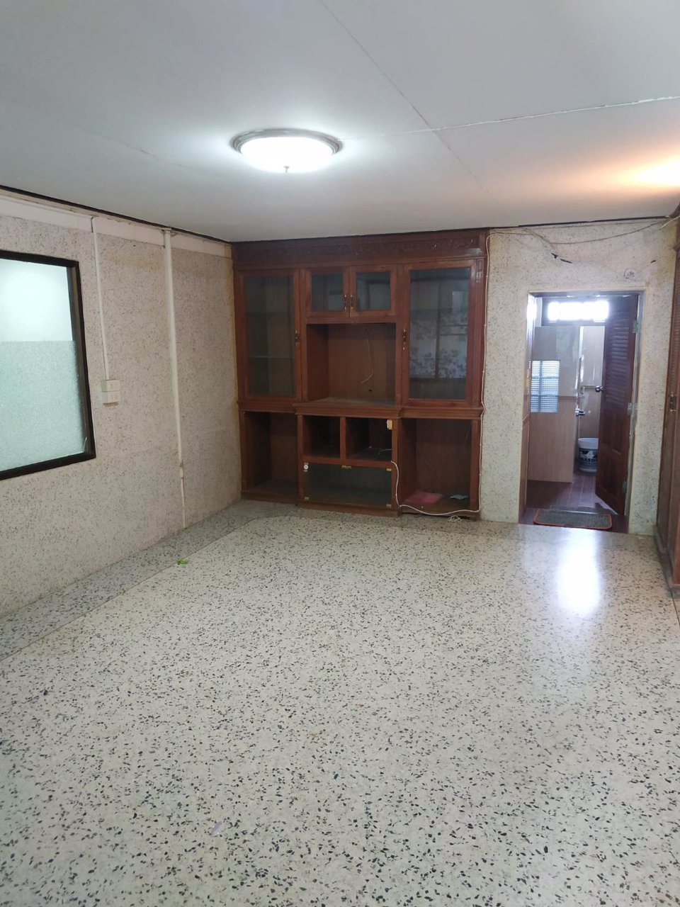 ให้เช่าบ้านสามร้อยยอด-12-จังหวัดประจวบคีรีขันธ์-เหมาะสำหรับทำโฮมสเตย์-ร้านอาหาร