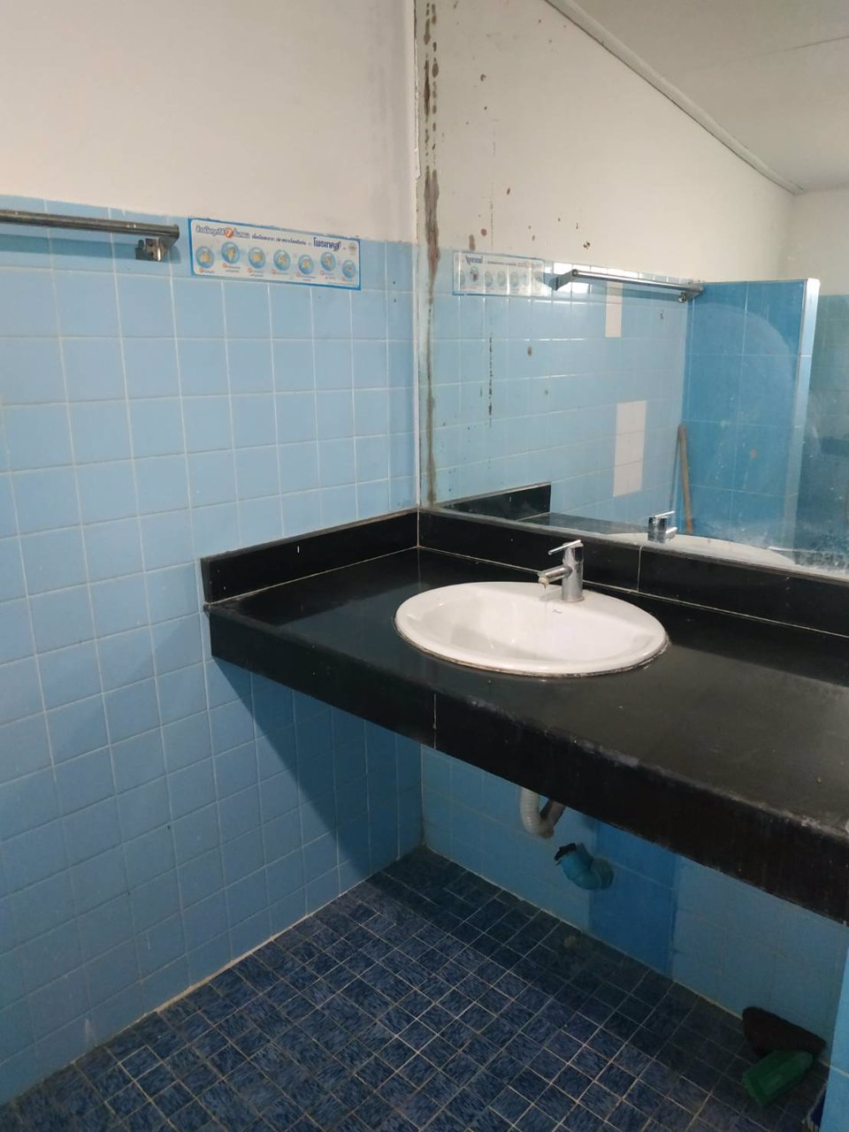 ให้เช่าบ้านสามร้อยยอด-12-จังหวัดประจวบคีรีขันธ์-เหมาะสำหรับทำโฮมสเตย์-ร้านอาหาร