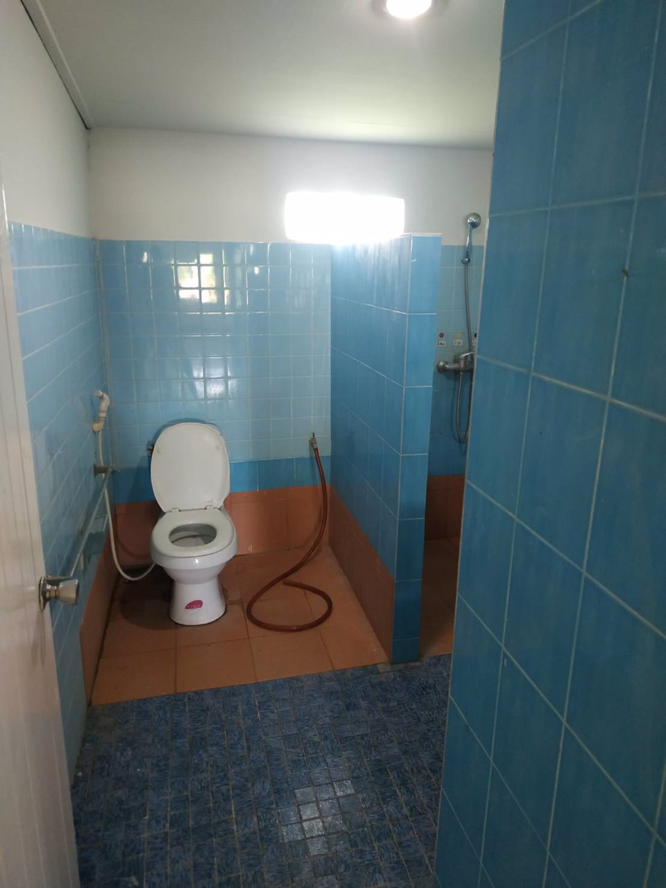 ให้เช่าบ้านสามร้อยยอด-12-จังหวัดประจวบคีรีขันธ์-เหมาะสำหรับทำโฮมสเตย์-ร้านอาหาร