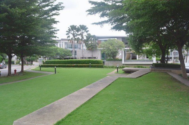 ให้เช่าทาวน์โฮม-3-ชั้น-ทาวน์-อเวนิว-ศรีนครินทร์-ซอย-อ่อนนุช-68-ตกแต่งสวยพร้อมเข้าอยู่