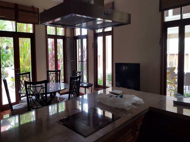 ขายบ้านหรู-พร้อมสระว่ายน้ำ-ในหมู่บ้านวิวทะเล-มารีน่า-นาจอมเทียน-พัทยา-ห่างจากหาดเพียง-4-กม