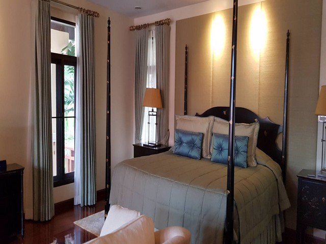 ขายบ้านหรู-พร้อมสระว่ายน้ำ-ในหมู่บ้านวิวทะเล-มารีน่า-นาจอมเทียน-พัทยา-ห่างจากหาดเพียง-4-กม