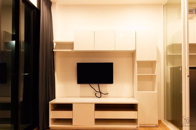 ให้เช่าคอนโด-เดอะเบส-พระราม-9-รามคำแหง-วิวสระว่ายน้ำ-ห้องสวยพร้อมเข้าอยู่-ชั้น-18