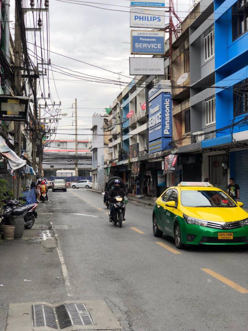 ขายที่ดิน-พร้อม-สิ่งปลูกสร้าง-258-ตรว-ถนนกว้าง-6-เมตร-ลาดพร้าว-71-ใกล้รถไฟฟ้าสายสีเหลือง