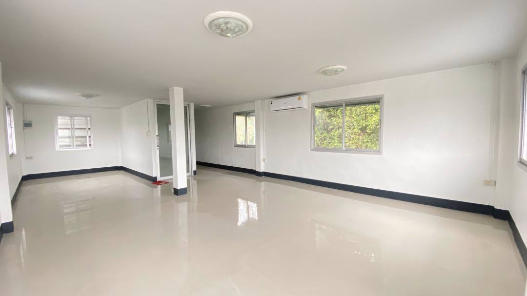 ขาย-และ-ให้เช่า-โกดัง-พร้อม-สำนักงาน-สภาพใหม่-เลียบมอเตอร์เวย์-อศรีราชา-พื้นที่สีชมพู