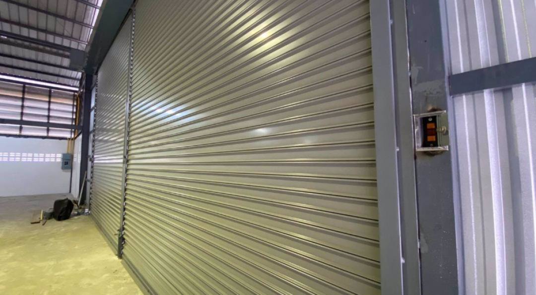 ขาย-และ-ให้เช่า-โกดัง-พร้อม-สำนักงาน-สภาพใหม่-เลียบมอเตอร์เวย์-อศรีราชา-พื้นที่สีชมพู