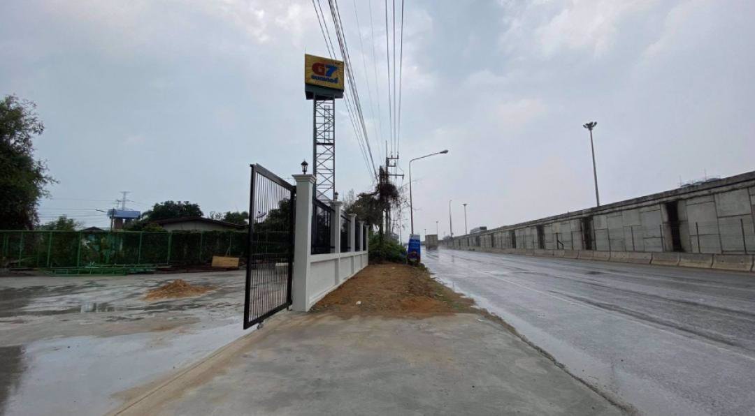 ขาย-และ-ให้เช่า-โกดัง-พร้อม-สำนักงาน-สภาพใหม่-เลียบมอเตอร์เวย์-อศรีราชา-พื้นที่สีชมพู