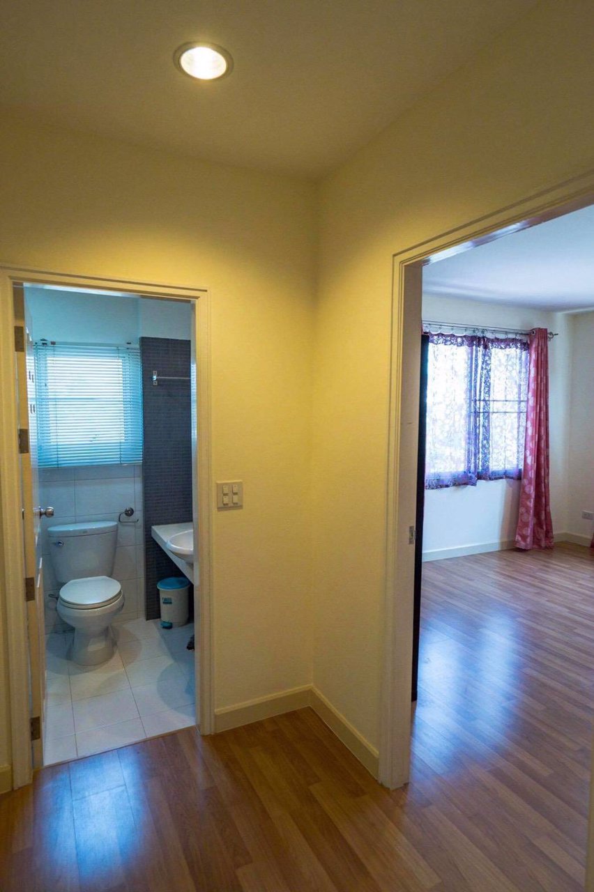 ขาย-townhome-สิรสา-รวม-unit-2-ชั้น-และ-3-ชั้น-เนื้อที่-412-ตารางเมตร-ราคาขาย-9900000-บาท