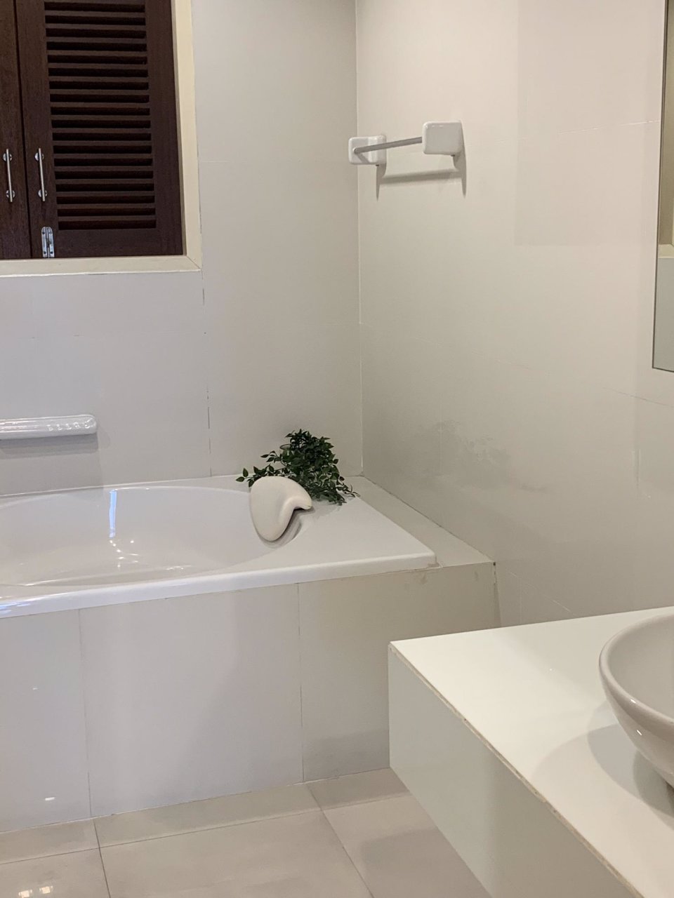 อมันตารัชดาคอนโด-ให้เช่า-ถ-รัชดาภิเษกซอย-5-2-ห้องนอน-2-ห้องน้ำ-เฟอร์พร้อมเครื่องใช้ไฟฟ้า