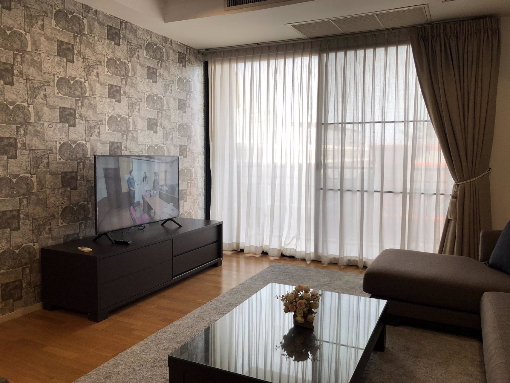 อมันตารัชดาคอนโด-ให้เช่า-ถ-รัชดาภิเษกซอย-5-2-ห้องนอน-2-ห้องน้ำ-เฟอร์พร้อมเครื่องใช้ไฟฟ้า