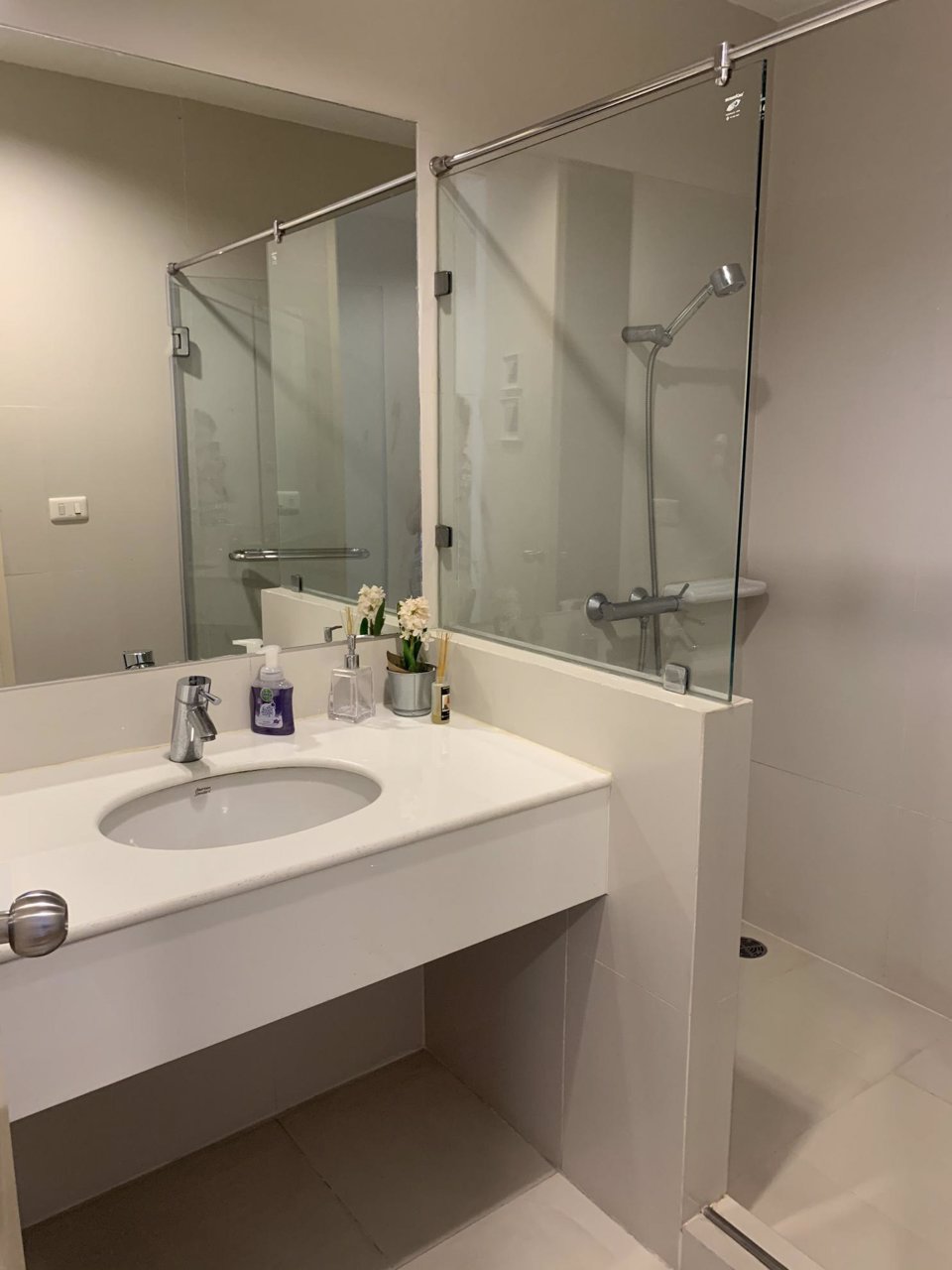 อมันตารัชดาคอนโด-ให้เช่า-ถ-รัชดาภิเษกซอย-5-2-ห้องนอน-2-ห้องน้ำ-เฟอร์พร้อมเครื่องใช้ไฟฟ้า