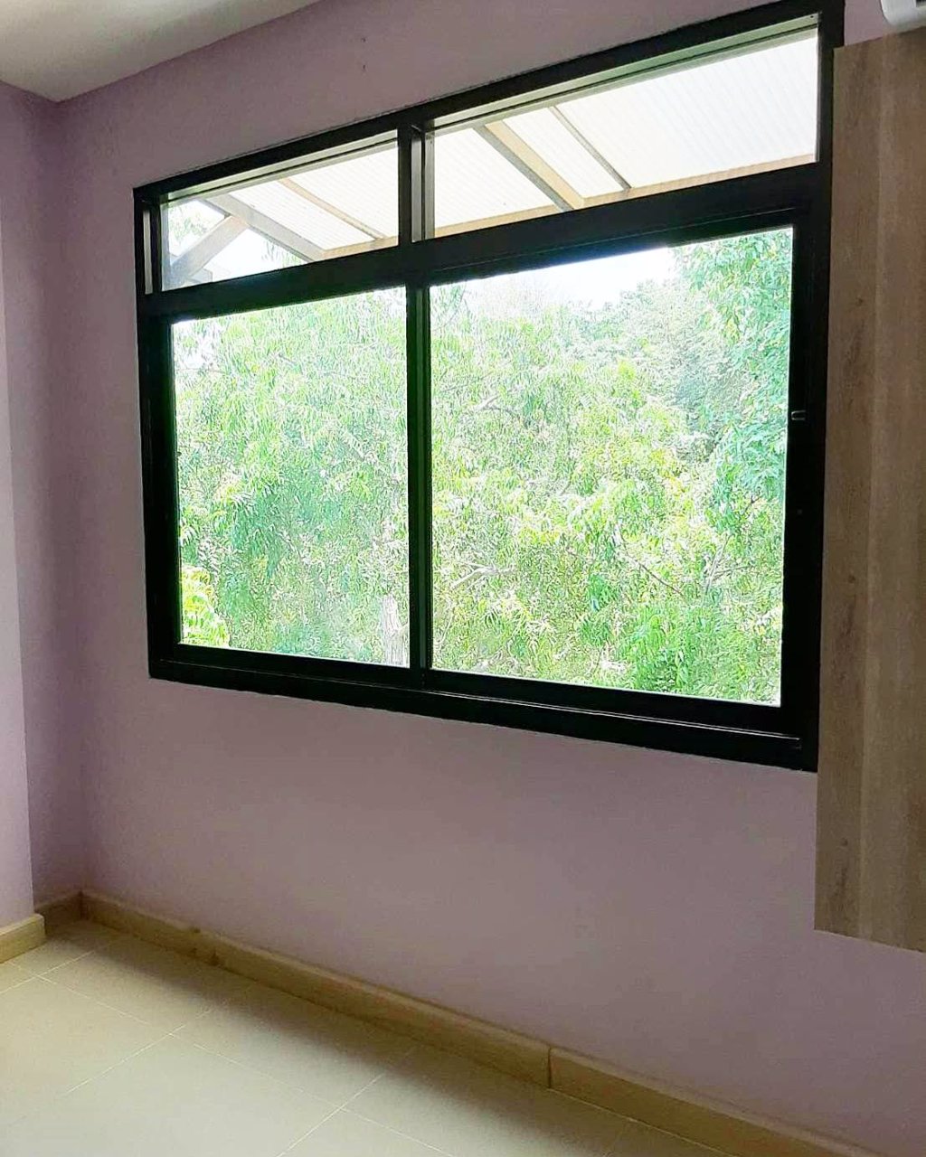 ให้เช่าทาวน์เฮ้าส์ในเมืองพัทยา-เหมาะสำหรับทำออฟฟิศหรือสปา-ติดตลาดน้ำสี่ภาคห่างจากถนนสุขุมวิท-200-ม