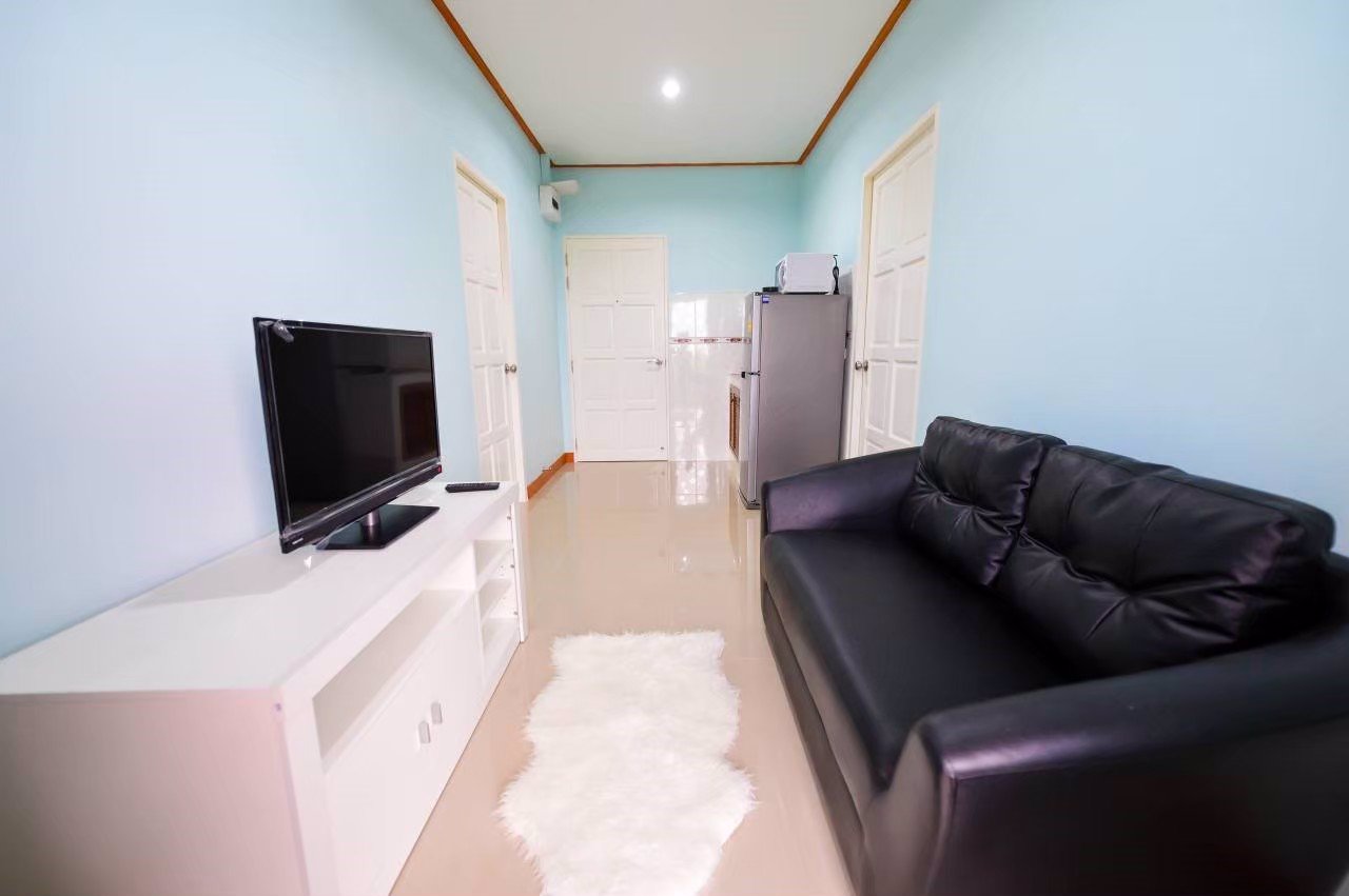 ขายอพาร์ทเม้นท์-ฉลองกรุง-23-เนื้อที่-256-ตารางวา-ราคา-38000000-บาท