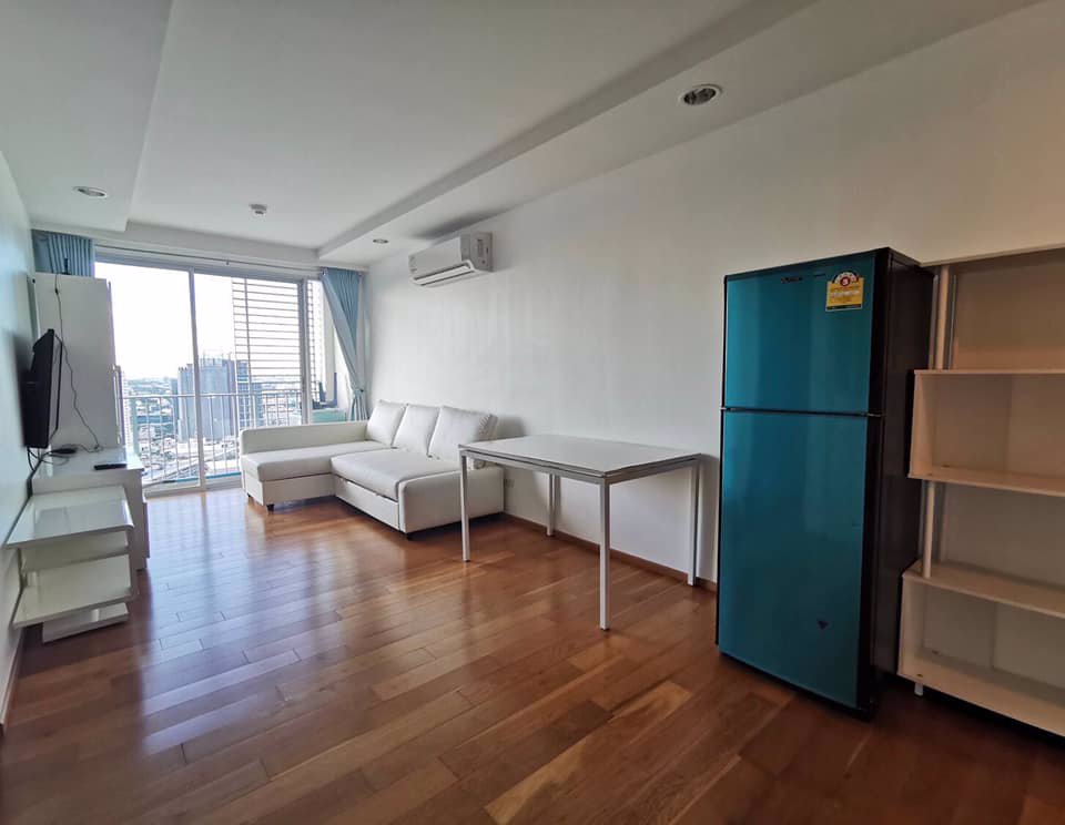 ให้เช่า-abstracts-พหลโยธิน-ชั้น-33-ระเบียงสองฝั่ง-4719-ตรม-1-ห้องนอน-1-ห้องน้ำ-16000-บาท