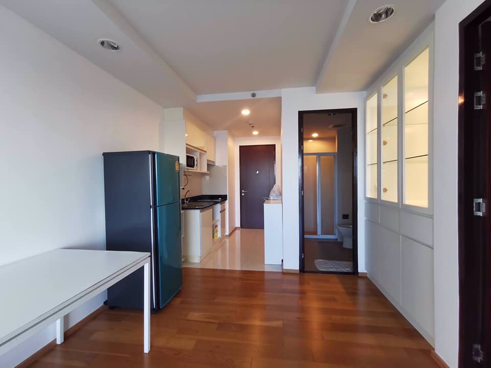 ให้เช่า-abstracts-พหลโยธิน-ชั้น-33-ระเบียงสองฝั่ง-4719-ตรม-1-ห้องนอน-1-ห้องน้ำ-16000-บาท