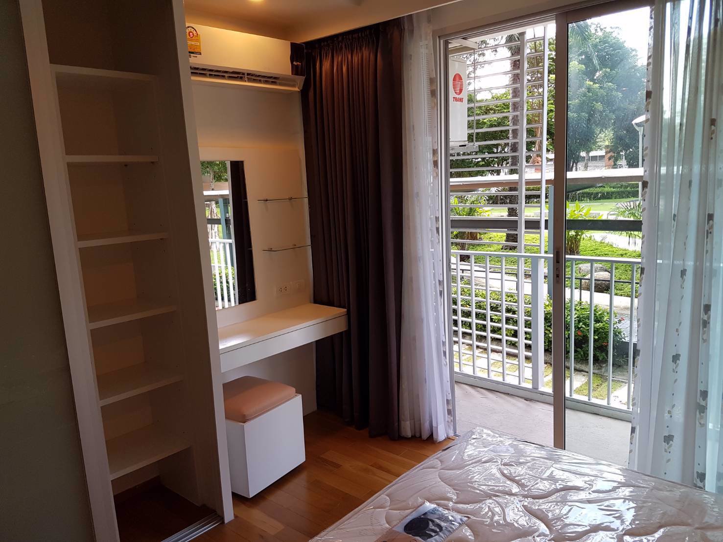 ให้เช่า-abstracts-พหลโยธินพาร์ค-1-ห้องนอน-1-ห้องน้ำ-เฟอร์นิเจอร์ครบ-ค่าเช่า-1400