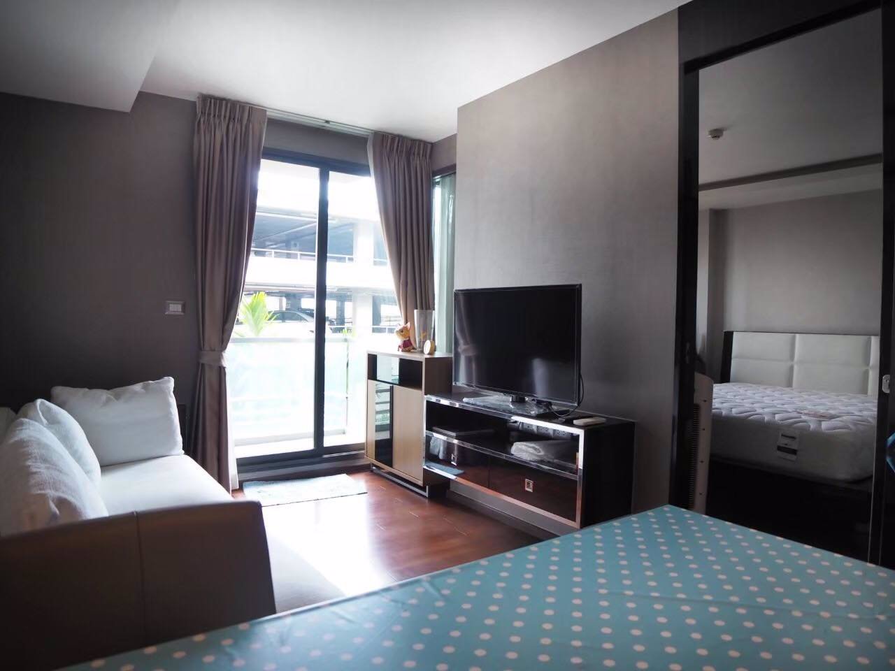 ขายดิแอดเดรสสุขุมวิท-61-ราคา-bht-6900000-4737-sqm-เฟอร์นิเจอร์ครบ-1-ห้องนอน-ห้องนั่งเล่น-1-ห