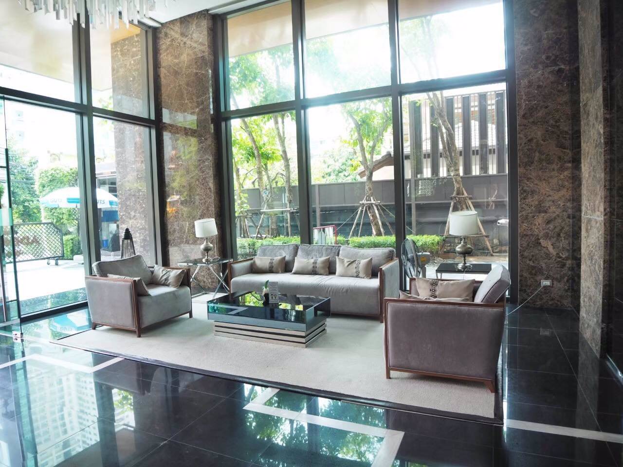 ขายดิแอดเดรสสุขุมวิท-61-ราคา-bht-6900000-4737-sqm-เฟอร์นิเจอร์ครบ-1-ห้องนอน-ห้องนั่งเล่น-1-ห