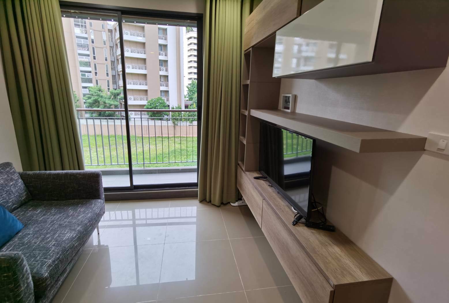 ขายมิราจ-สุขุมวิท-27-ใกล้-mrt-และ-ฺbts-1-ห้องนอน-1-ห้องน้ำ-36-ตรม