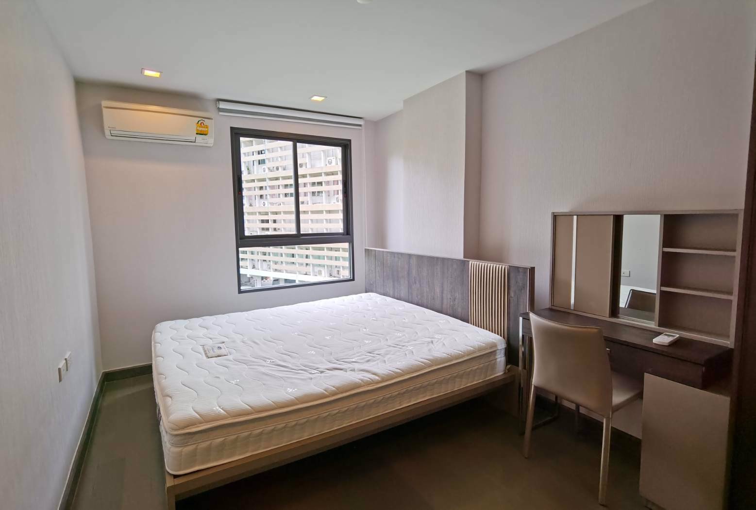 ขายมิราจ-สุขุมวิท-27-ใกล้-mrt-และ-ฺbts-1-ห้องนอน-1-ห้องน้ำ-36-ตรม