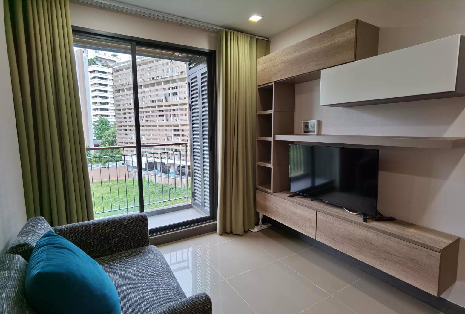 ขายมิราจ-สุขุมวิท-27-ใกล้-mrt-และ-ฺbts-1-ห้องนอน-1-ห้องน้ำ-36-ตรม