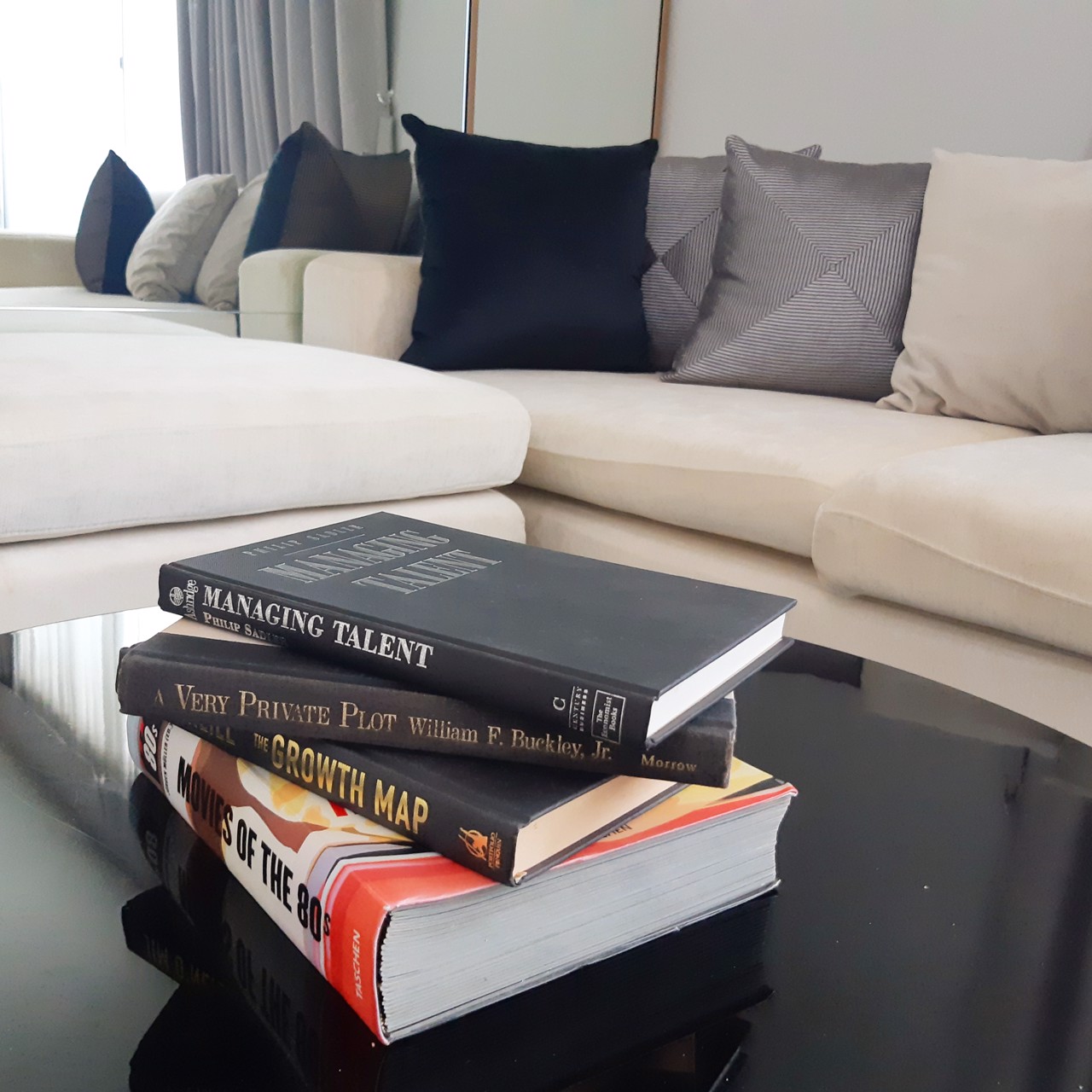 rhythm-sukhumvit-42-คอนโด-ให้เช่า-พื้นที่-7793-ตารางเมตร-นอน-2-ห้องน้ำ-2-พร้อมเฟอร์นิเจอร์